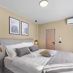 Quercus Village App 1 Mit Privatem Pool By Interhome Apartamento *