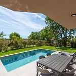 Quercus Village App 1 Mit Privatem Pool By Interhome *