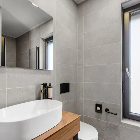 Quercus Village App 1 Mit Privatem Pool By Interhome *