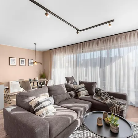 Quercus Village App 1 Mit Privatem Pool By Interhome Apartman