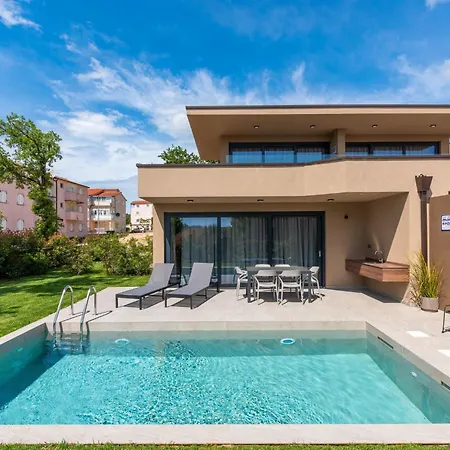 Quercus Village App 1 Mit Privatem Pool By Interhome Apartman