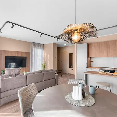 Quercus Village App 1 Mit Privatem Pool By Interhome