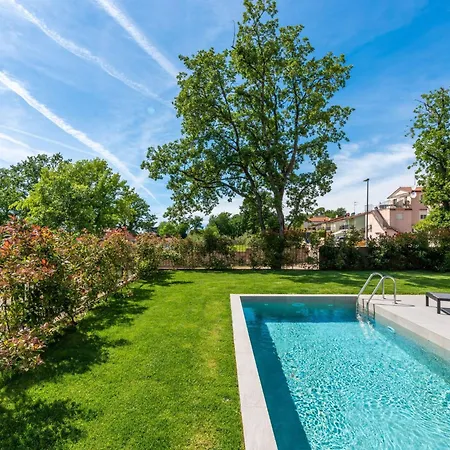 Quercus Village App 1 Mit Privatem Pool By Interhome Apartman